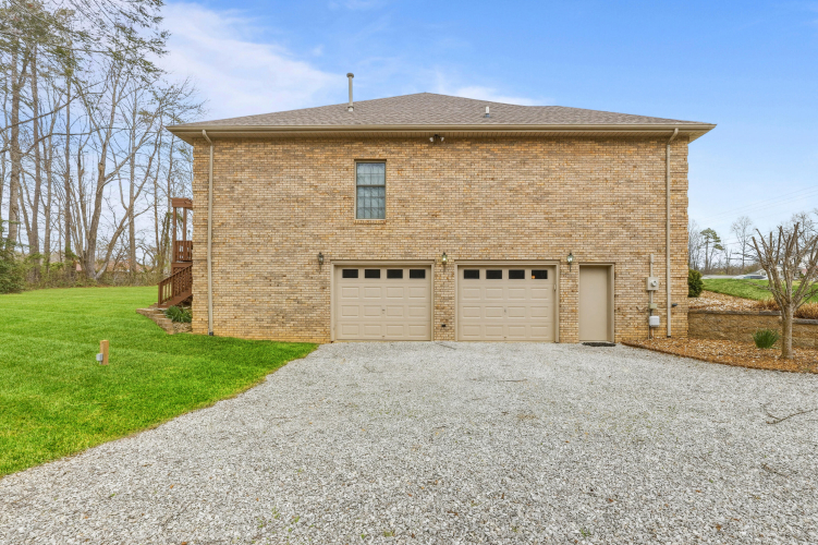 Listing Image 79