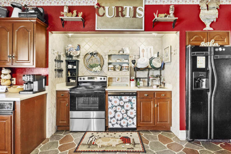 Listing Image 16