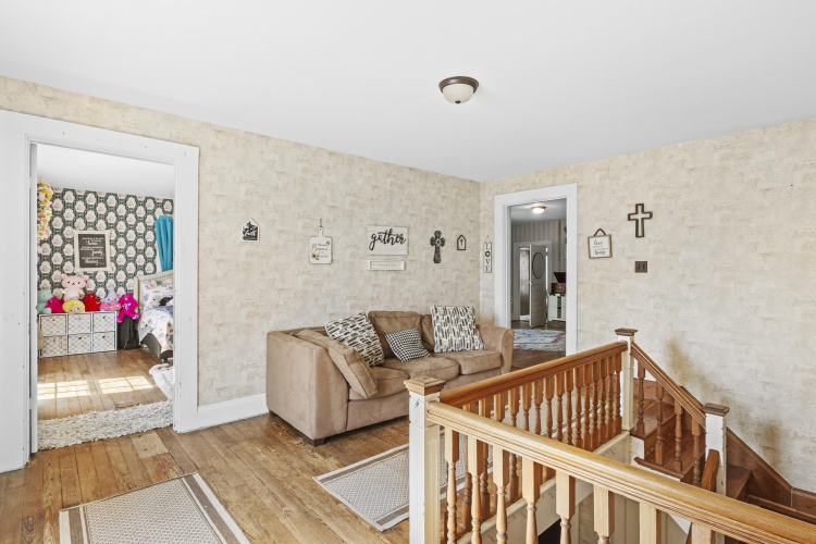 Listing Image 17