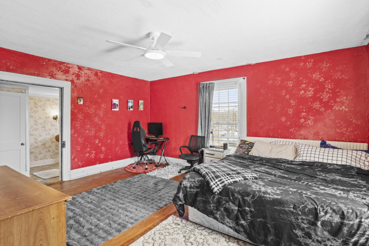 Listing Image 20
