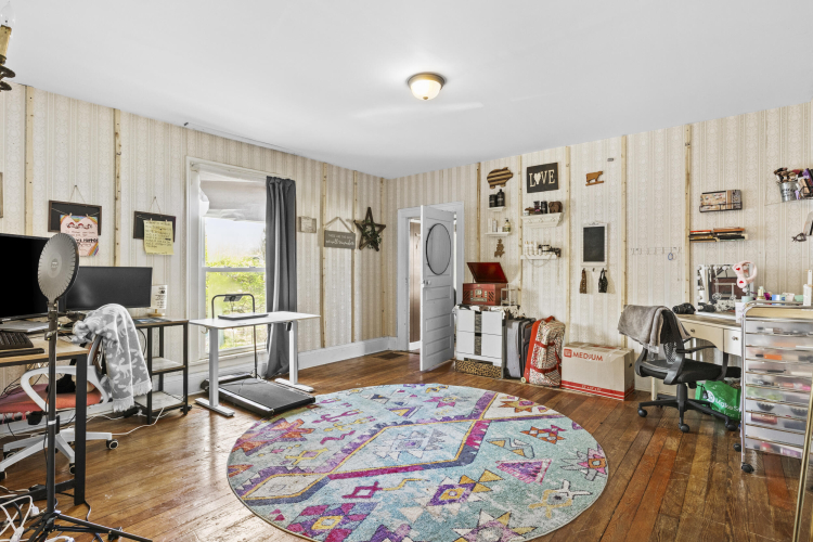 Listing Image 23