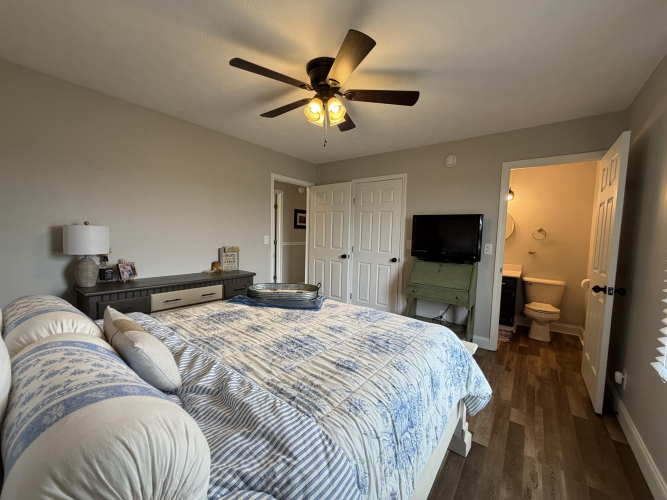 Listing Image 56