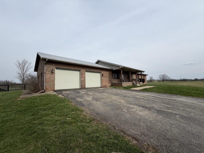 Listing Image 96