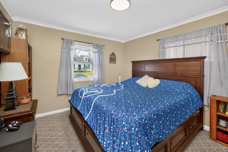Listing Image 19