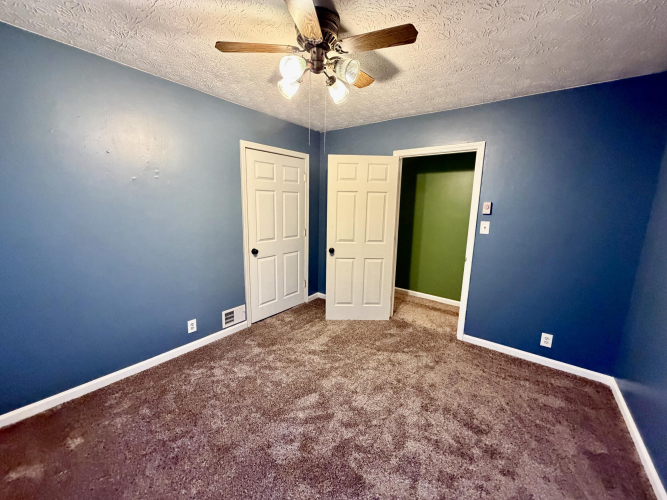 Listing Image 52