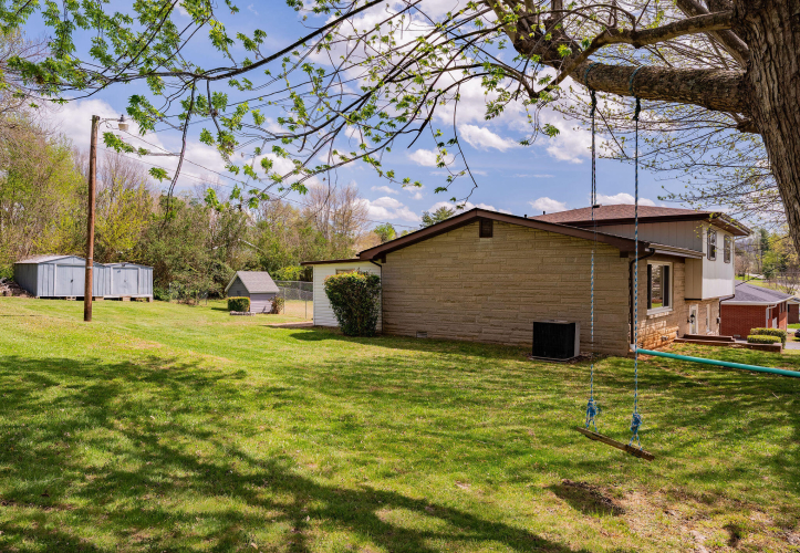 Listing Image 32