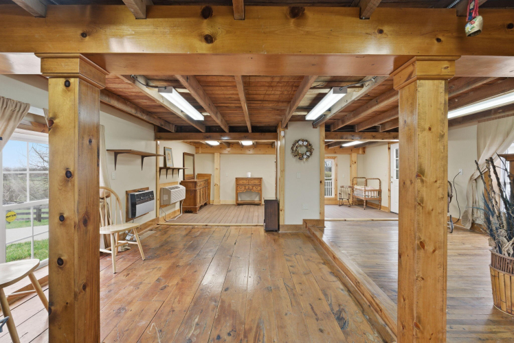 Listing Image 62