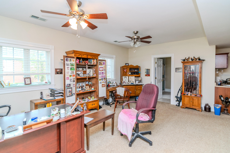 Listing Image 59