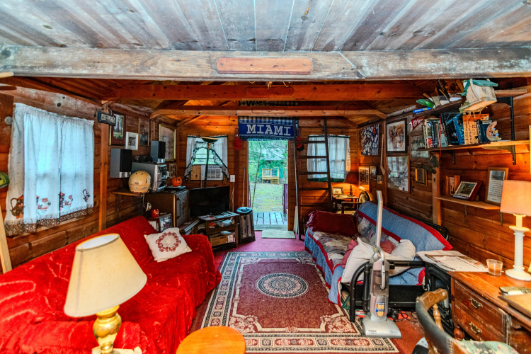 Listing Image 19