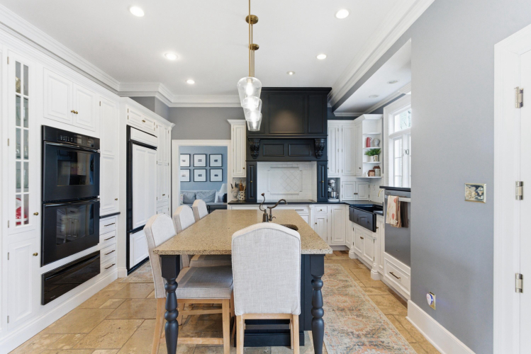 Listing Image 16