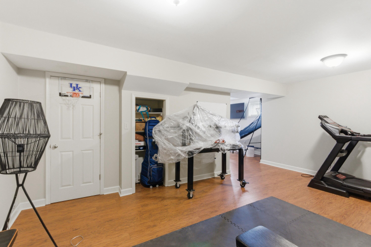 Listing Image 51