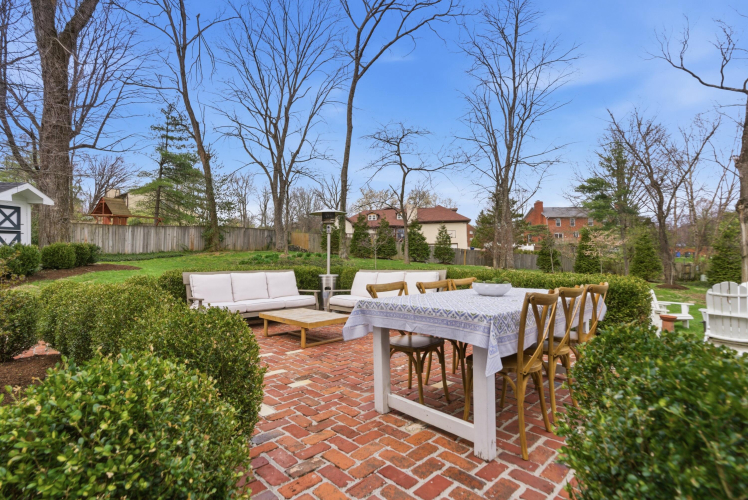 Listing Image 54