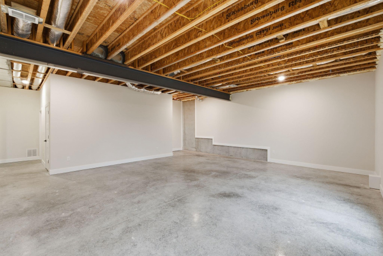 Listing Image 70