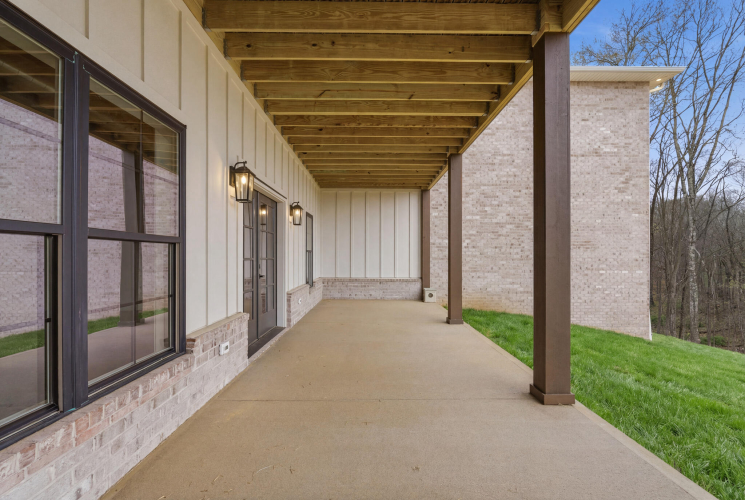 Listing Image 79