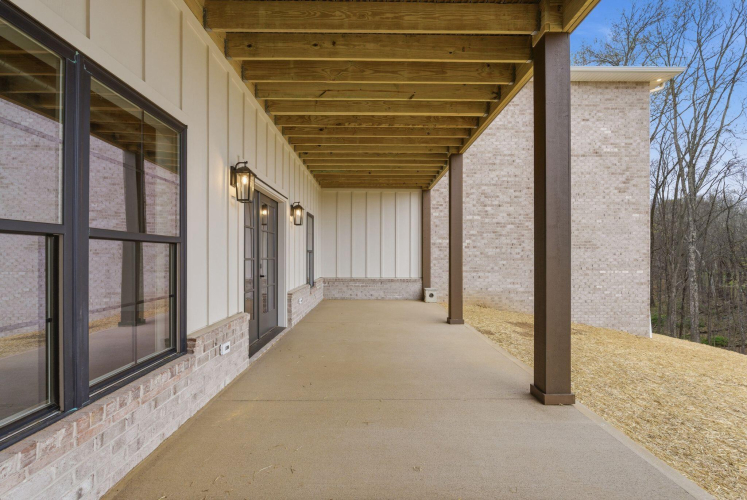 Listing Image 80