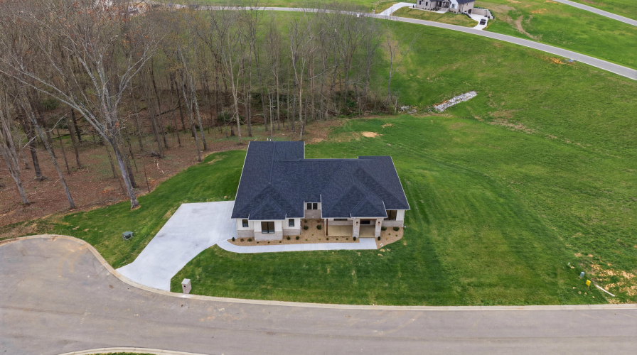 Listing Image 9
