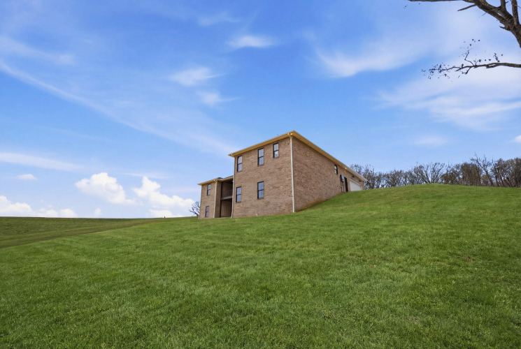 Listing Image 83