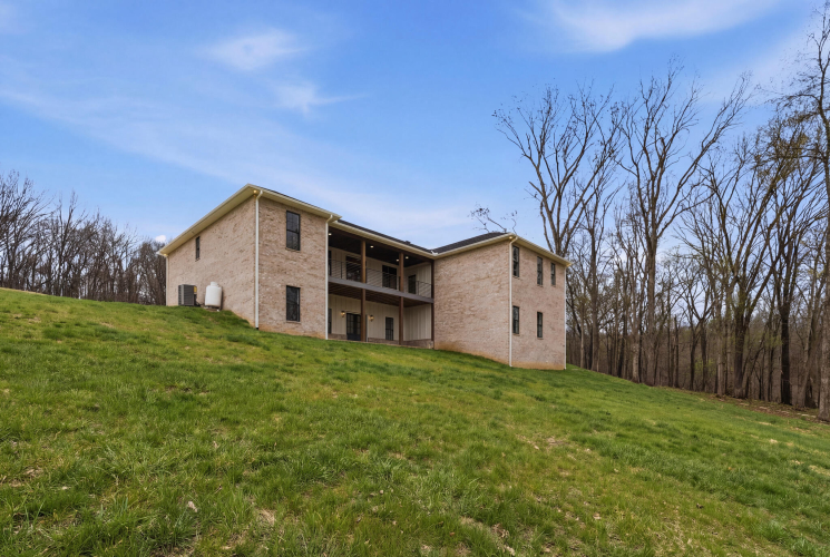 Listing Image 85
