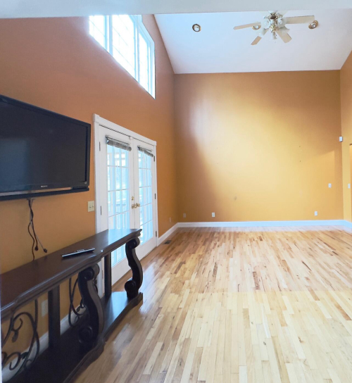 Listing Image 20