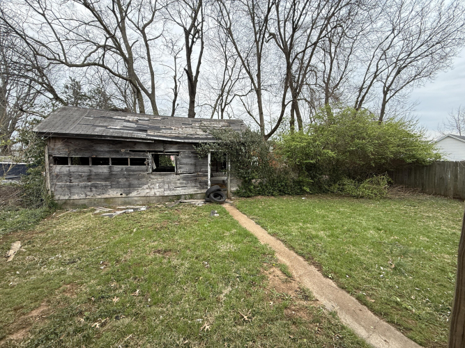 Listing Image 5