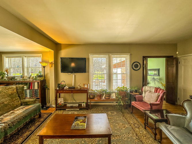 Listing Image 15