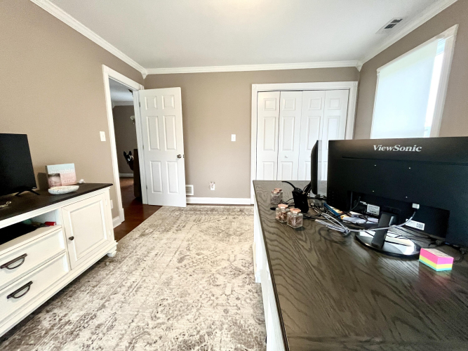Listing Image 28