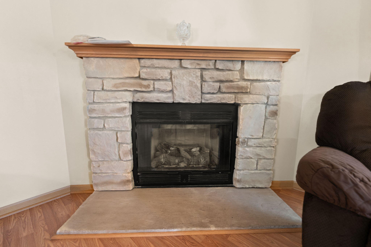 Listing Image 16