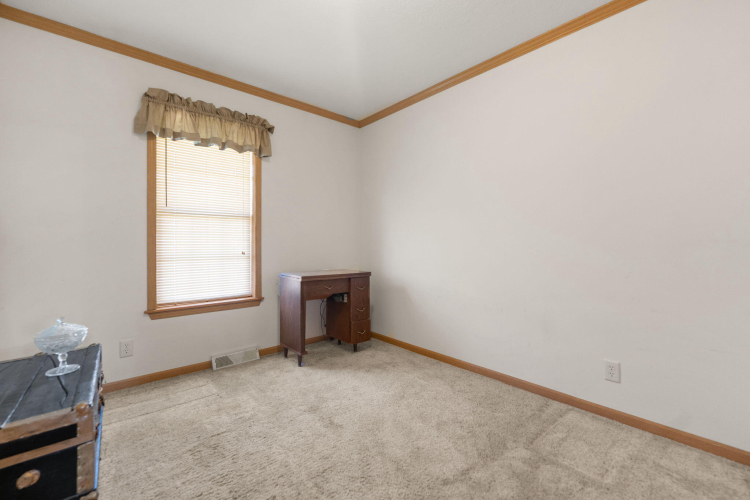 Listing Image 42
