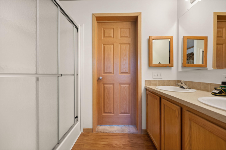 Listing Image 56