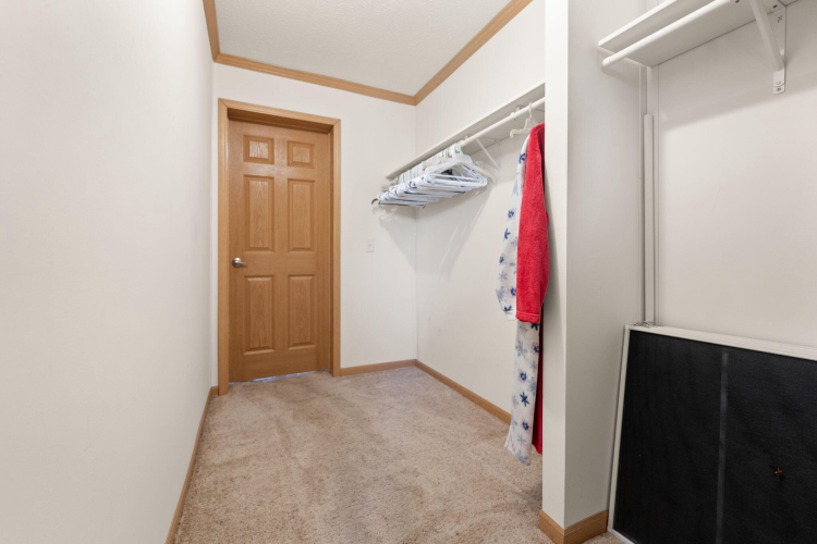 Listing Image 61