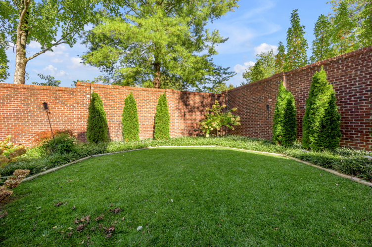 Listing Image 112