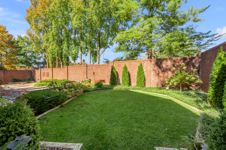 Listing Image 114