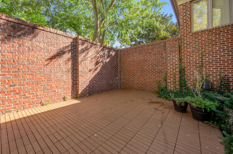 Listing Image 115