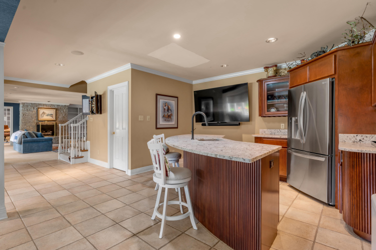 Listing Image 83