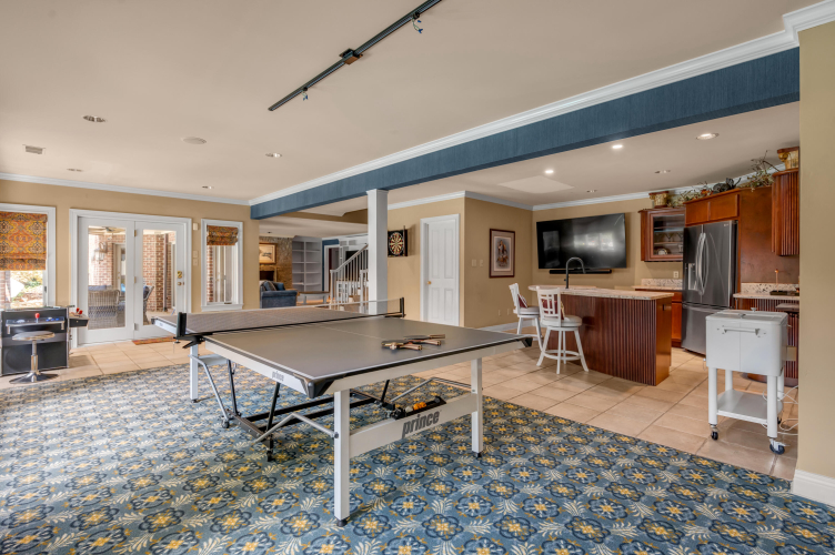 Listing Image 84