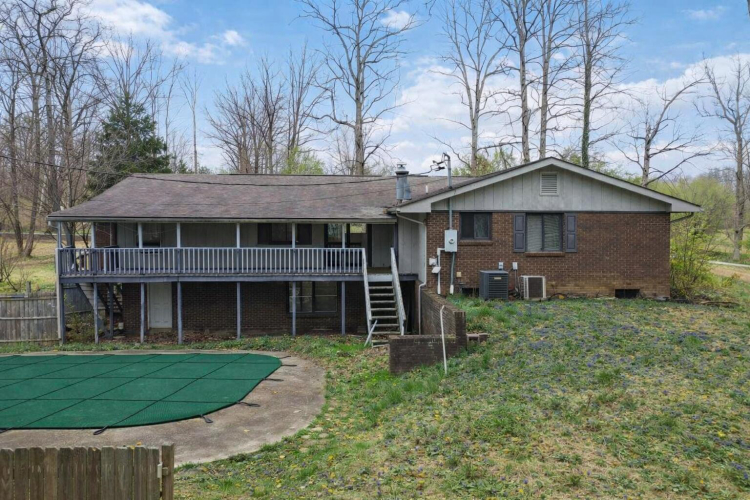 Listing Image 44