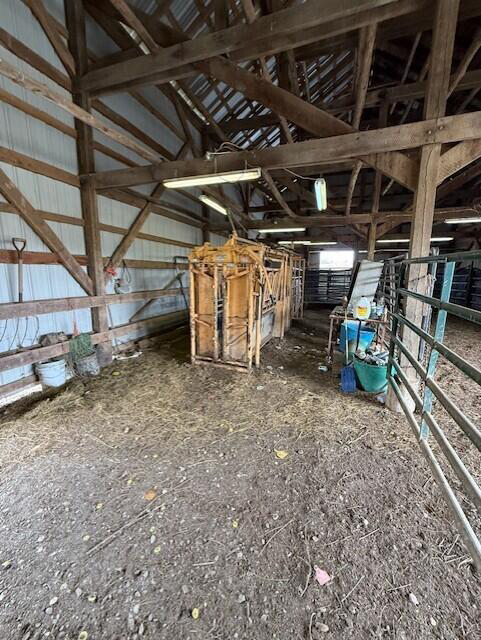 Listing Image 82