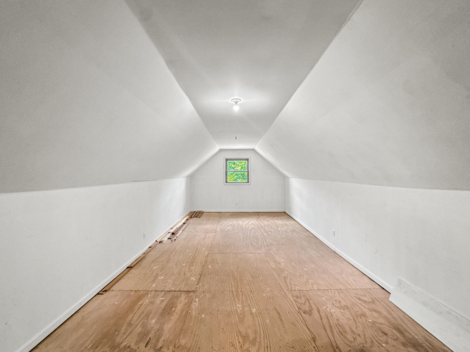 Listing Image 45