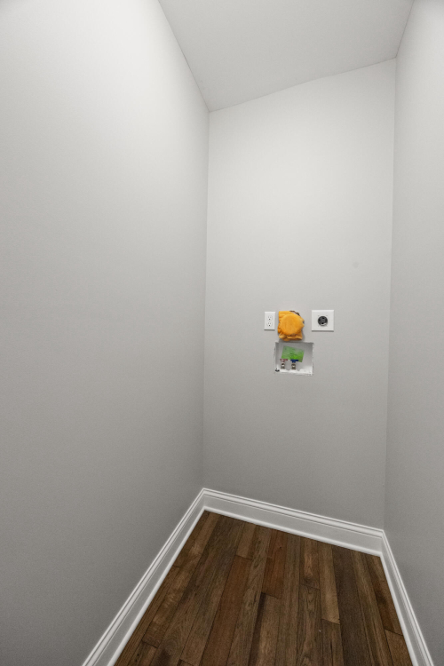 Listing Image 63