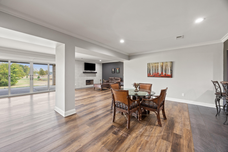 Listing Image 84