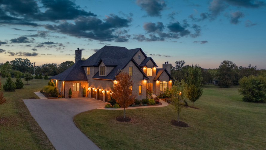 Listing Image 98