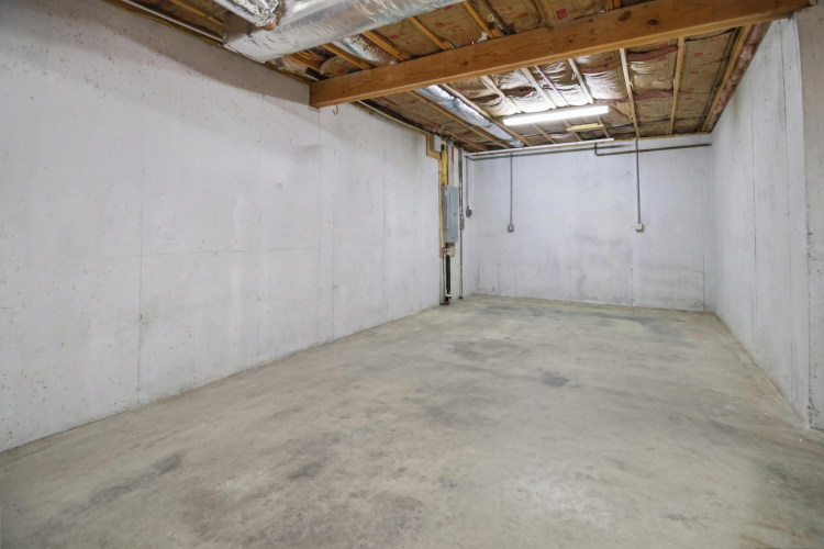 Listing Image 49