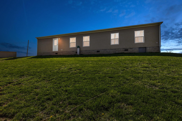 Listing Image 50