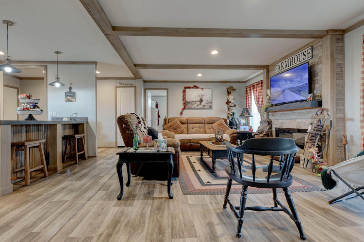 Listing Image 9