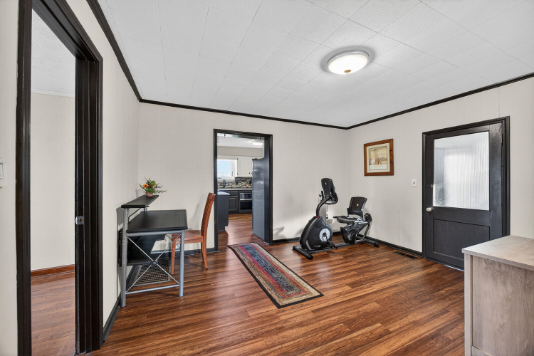 Listing Image 21