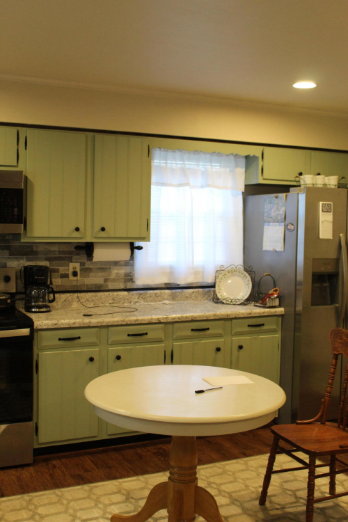 Listing Image 11