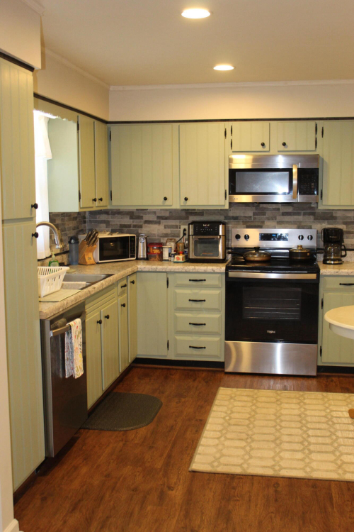 Listing Image 10
