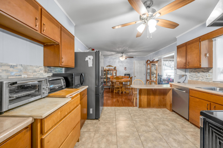 Listing Image 13