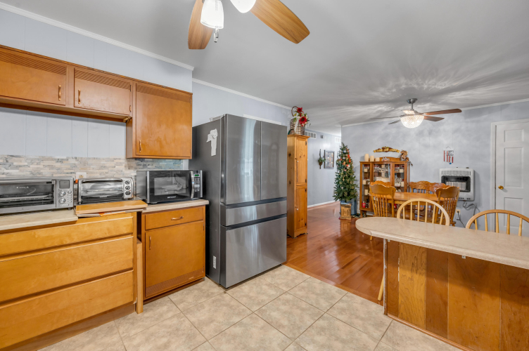 Listing Image 15
