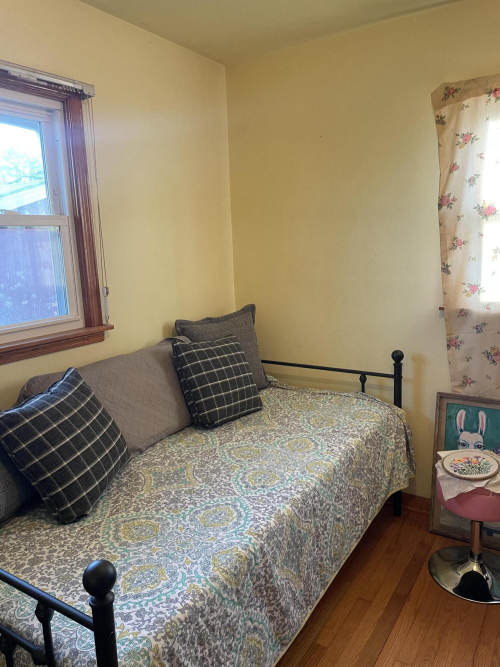 Listing Image 16